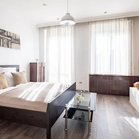 Ultra - Balcony - Sunny Apartamento Budapest