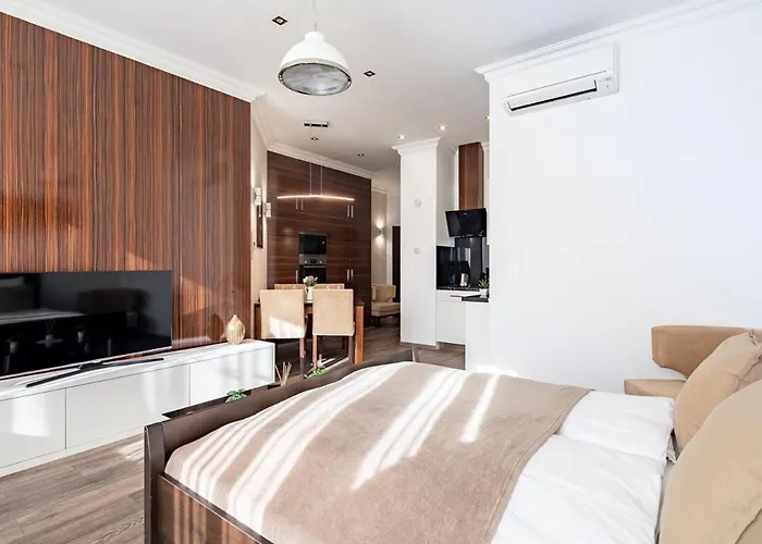 Ultra - Balcony - Sunny Budapesta