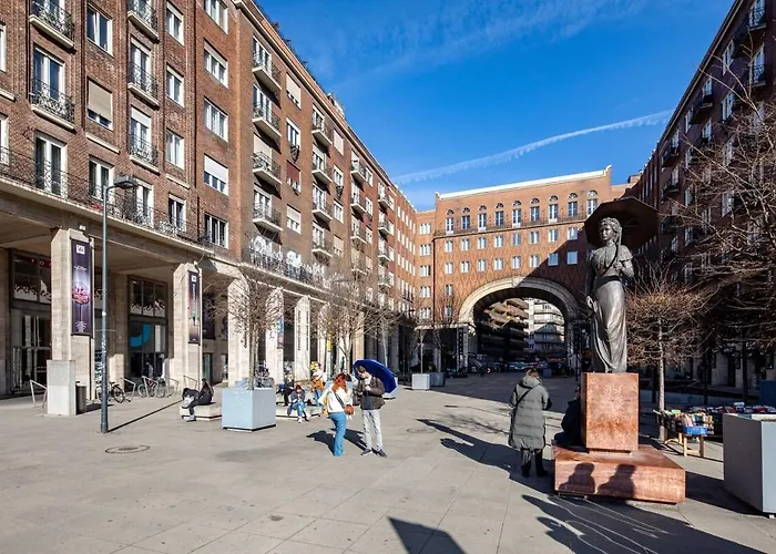 Ultra - Balcony - Sunny Budapesta