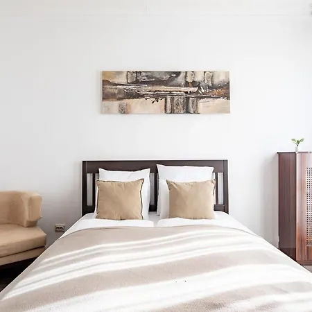 Ultra - Balcony - Sunny شقة